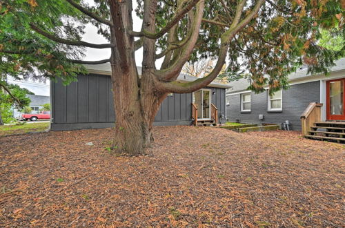 Photo 15 - Bright Seattle Cottage w/ Private Backyard Access