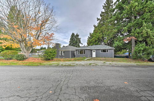 Foto 13 - Bright Seattle Cottage w/ Private Backyard Access