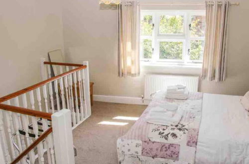 Photo 4 - Charming 1-bed Cottage Located in Ironbridge