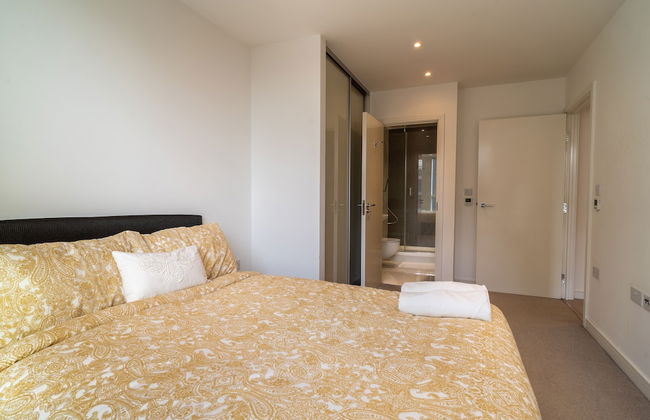 Luxury 2-bed Croydon Apartment Near Gatwick - Foto 10