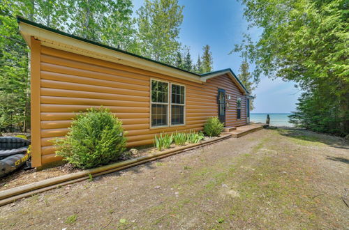 Photo 24 - Family-friendly Ocqueoc Cabin on Lake Huron