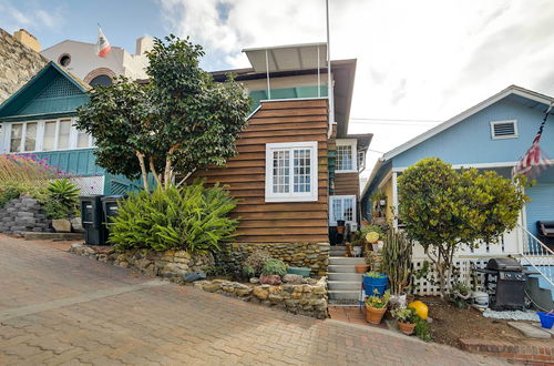 Photo 20 - Charming Catalina Gem w/ Deck: Walk to the Beach