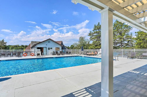Photo 27 - Stunning Athens Home: Grill, Fire Pit, Pool Access