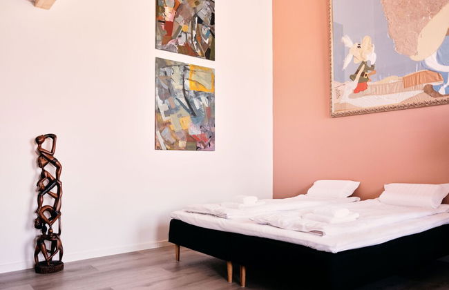 Studio Apartment | Unique Location | Stunning View - Photo 2