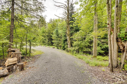 Photo 17 - Secluded Elka Park Cabin: Hot Tub & Fire Pit