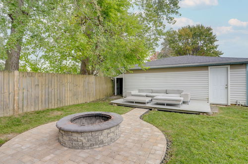 Foto 1 - Pet-friendly Lorain Retreat w/ Fenced Yard