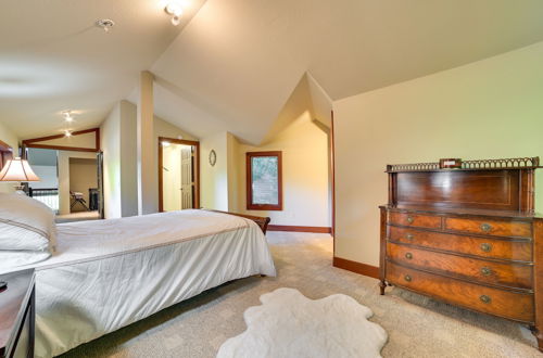 Photo 2 - Spacious Villa Retreat: 4 Mi to Lake Charlevoix