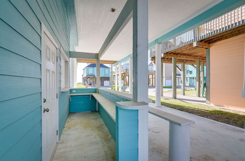 Photo 34 - Crystal Beach House With Deck, Steps to the Water