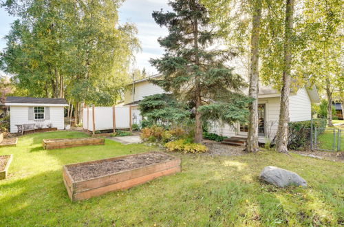 Photo 17 - Charming Anchorage Home w/ Private Hot Tub