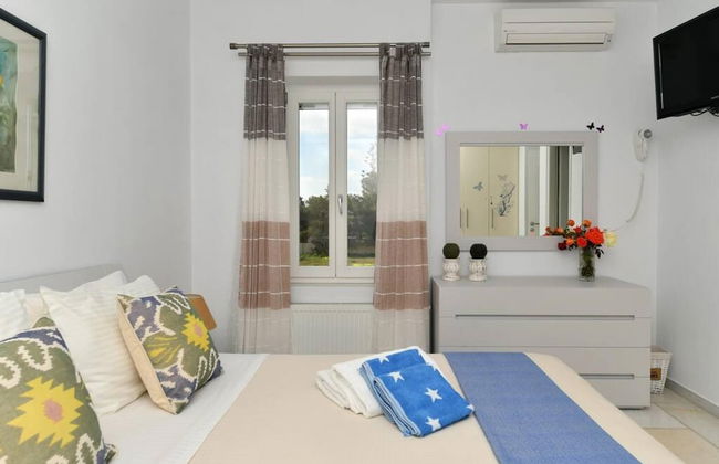 Villa Dionysos in Aliki - Photo 34