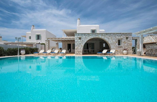 Villa Dionysos in Aliki - Photo 1