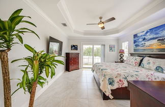 Foto 3 - Marco Island Home w/ Heated Pool + Screened Lanai