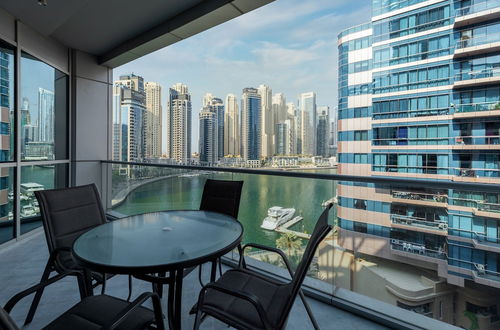 Foto 17 - Maison Privee - Sleek Apt with Dubai Marina Vws & Premium Facilities.