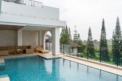 Photo 1 - Sunrise City View Villa 9 Bedrooms with a Heated Private Swimming Pool