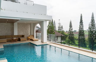 Photo 1 - Sunrise City View Villa 9 Bedrooms with a Heated Private Swimming Pool