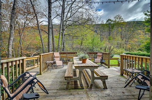Foto 25 - Lanesville Home w/ Pool Table, Bar & Deck