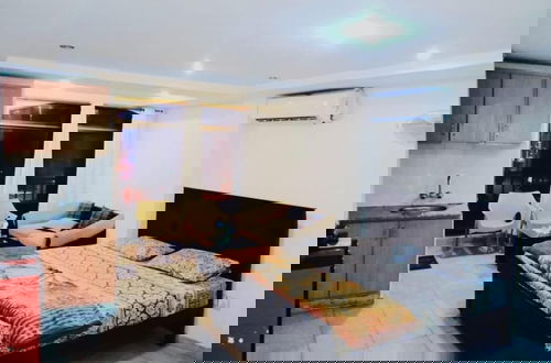 Photo 2 - HS Global Apartments