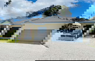 Photo 3 - Red Hibiscus Villas