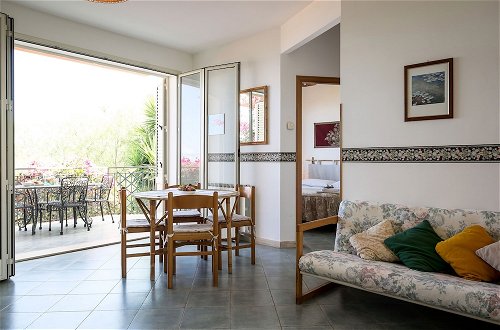 Foto 9 - Apartment Milos With Nice Terrace sea View Residence Cicladi