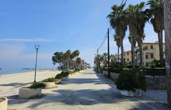 Stay at Beachfront Villa Lilia in Pefkohori, Halkidiki for a Dreamy Vacation - Foto 29