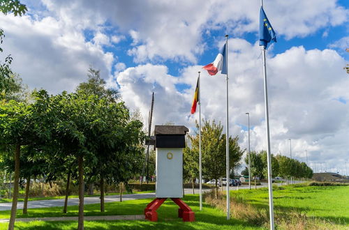 Photo 37 - Inviting Holiday Home in Nieuwpoort With Private Garden