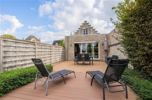 Photo 1 - Inviting Holiday Home in Nieuwpoort With Private Garden