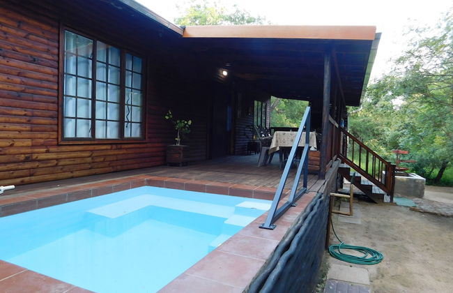 Hout Huisie Wooden House Self Catering Africa Bush Vacation In Marloth Park - Foto 1