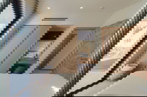 Foto 7 - TAF Beach Villas with Tesla
