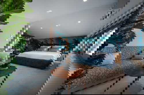 Foto 3 - TAF Beach Villas with Tesla