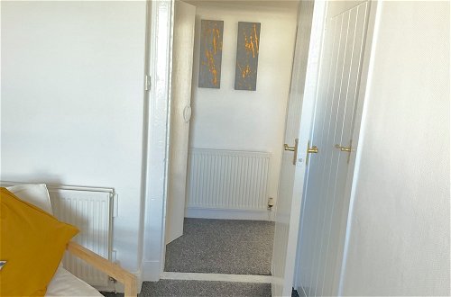 Photo 21 - Immaculate 1-bed Apartment in Largs