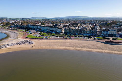 Foto 42 - Remarkable 2-bed Cottage in Morecambe bay hot tub