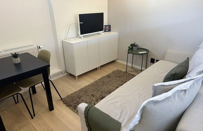 Small 2 Room Apartment in Sollentuna - Foto 1