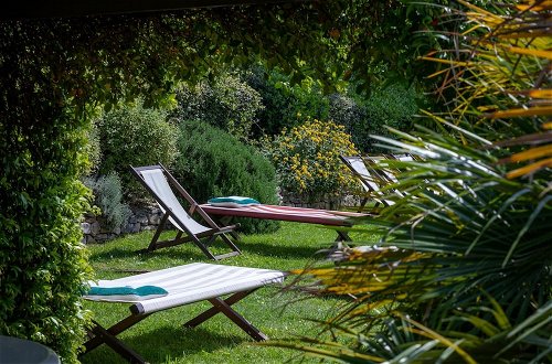 Photo 14 - Villa di Tizzano Luxurious Retreat in Paradise