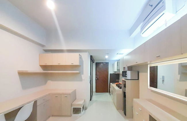 Best Homey And Modern Studio At Uttara The Icon Apartment - Foto 20