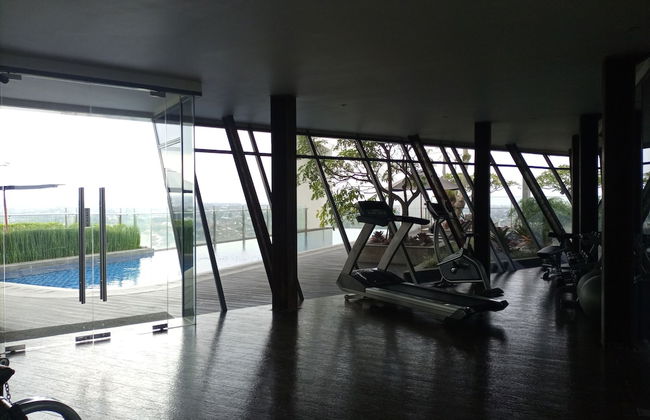 Best Homey And Modern Studio At Uttara The Icon Apartment - Foto 15