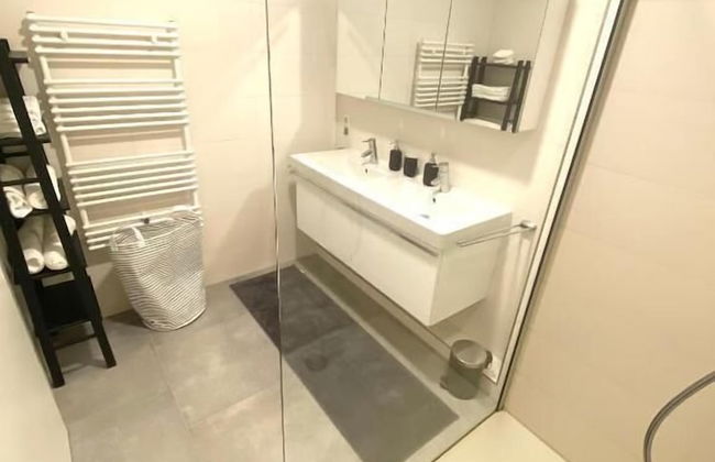 2 Bedrooms Flat in Center with Parking - Foto 20