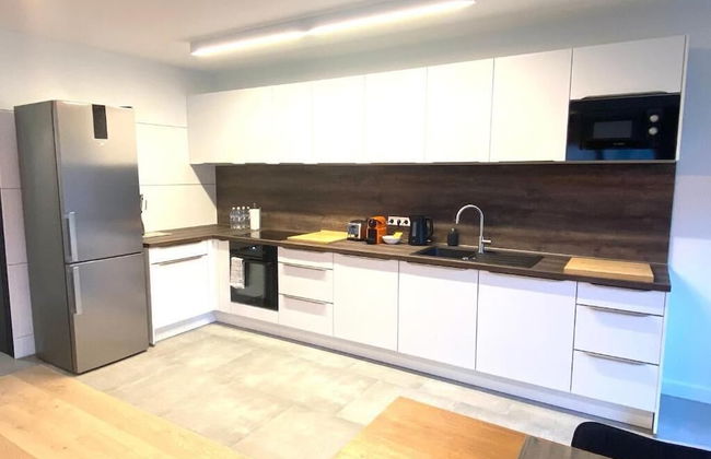 2 Bedrooms Flat in Center with Parking - Foto 11