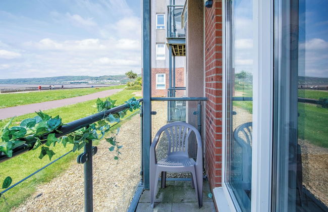 Beach View - 2 Bed Apartment - Llanelli - Foto 44