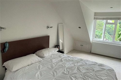 Photo 4 - Incredible 5BD House on Private Road - Tulse Hill
