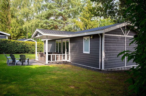 Photo 31 - Modern Chalet With Covered Terrace in Nature