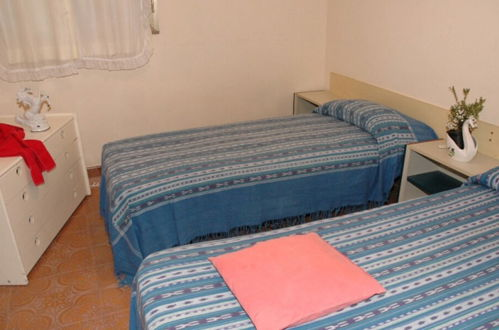 Photo 3 - Well Located Apartment With Swimming Pool in Lignano