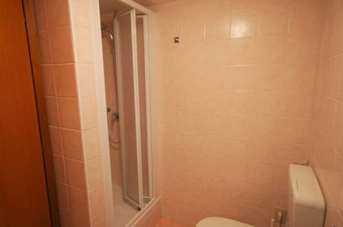 Photo 8 - Well Located Apartment With Swimming Pool in Lignano
