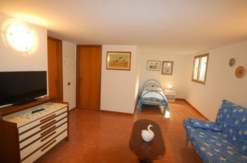 Photo 5 - Well Located Apartment With Swimming Pool in Lignano