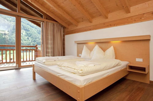 Photo 10 - Luxurious Chalet in Wald im Pinzgau With Sauna