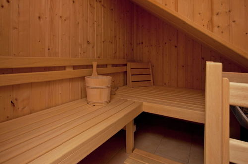 Foto 20 - Luxurious Chalet in Wald im Pinzgau With Sauna