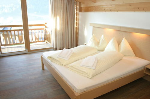 Photo 11 - Luxurious Chalet in Wald im Pinzgau With Sauna