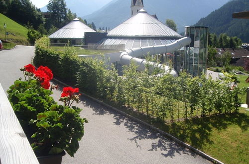 Photo 25 - Luxurious Chalet in Wald im Pinzgau With Sauna