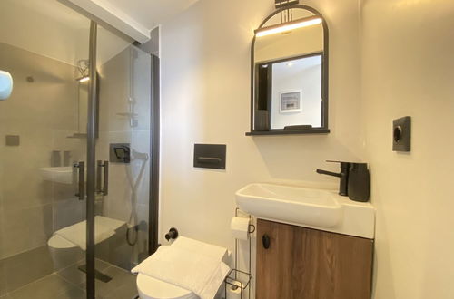 Photo 11 - Elegant Flat 10 min to Galata Tower Istiklal Ave