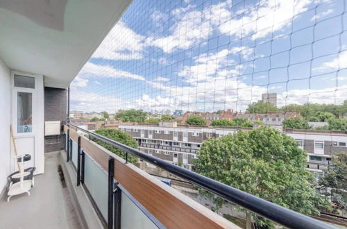 Photo 27 - Central 2BD Flat With Balcony - Shoreditch
