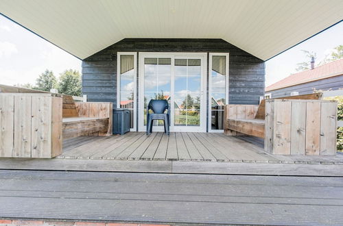 Photo 11 - Beautiful Holiday Home With a Veranda and Jetty